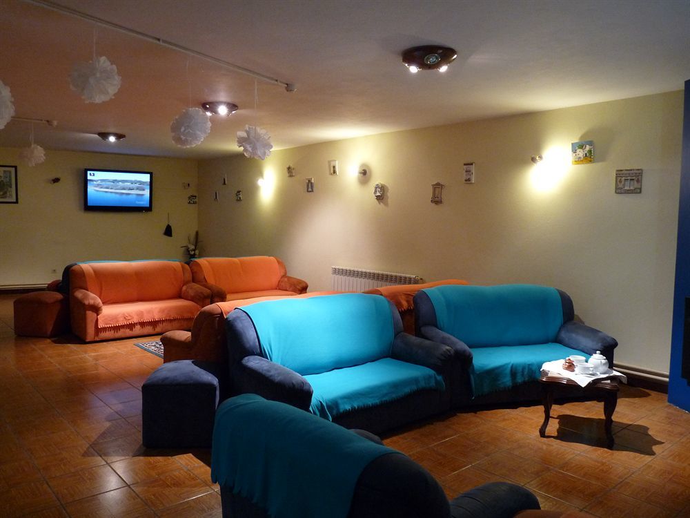 Adelaide Hotel Geres Bagian luar foto